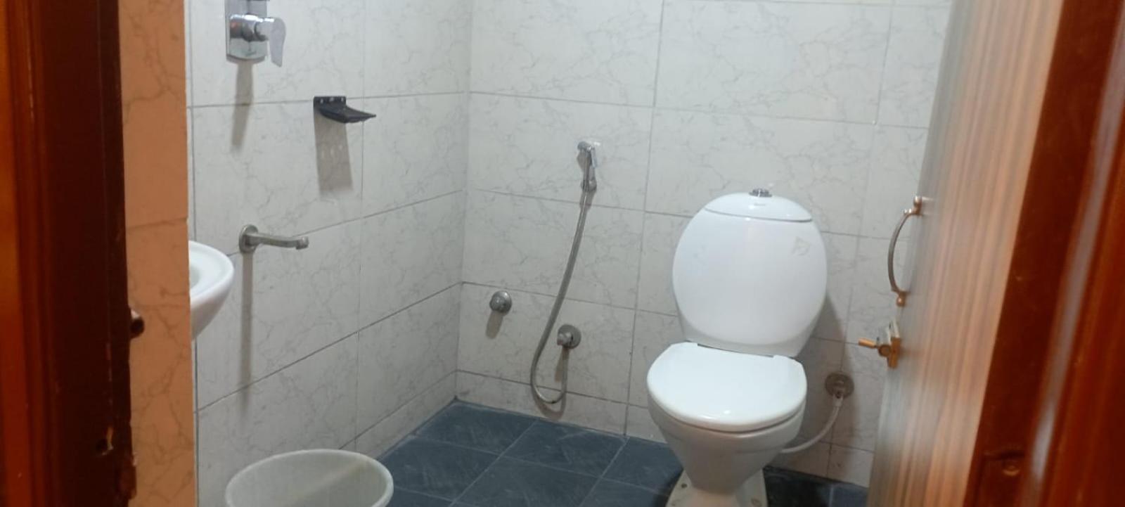 Hotel Raj Meridian, Tambaram