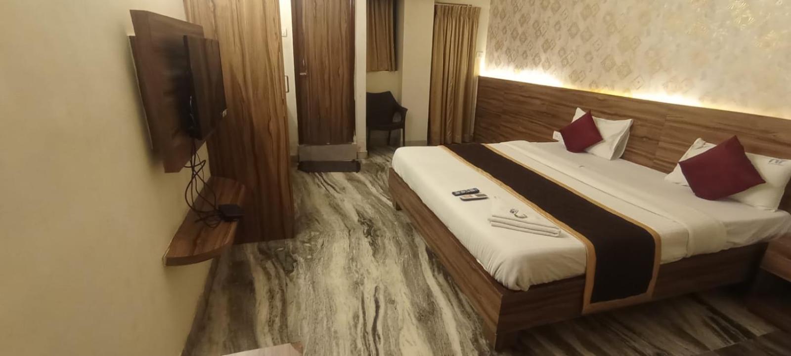 Raj Meridian, Tambaram Hotel